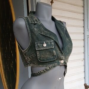 NWTFashionNova , Green, Acid Wash Denim VEST. Sz. SMALL